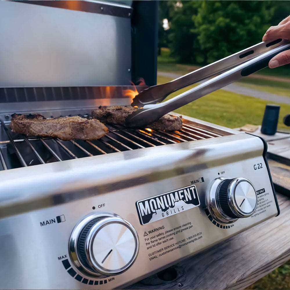 G22 | Stainless Tabletop Propane Grill