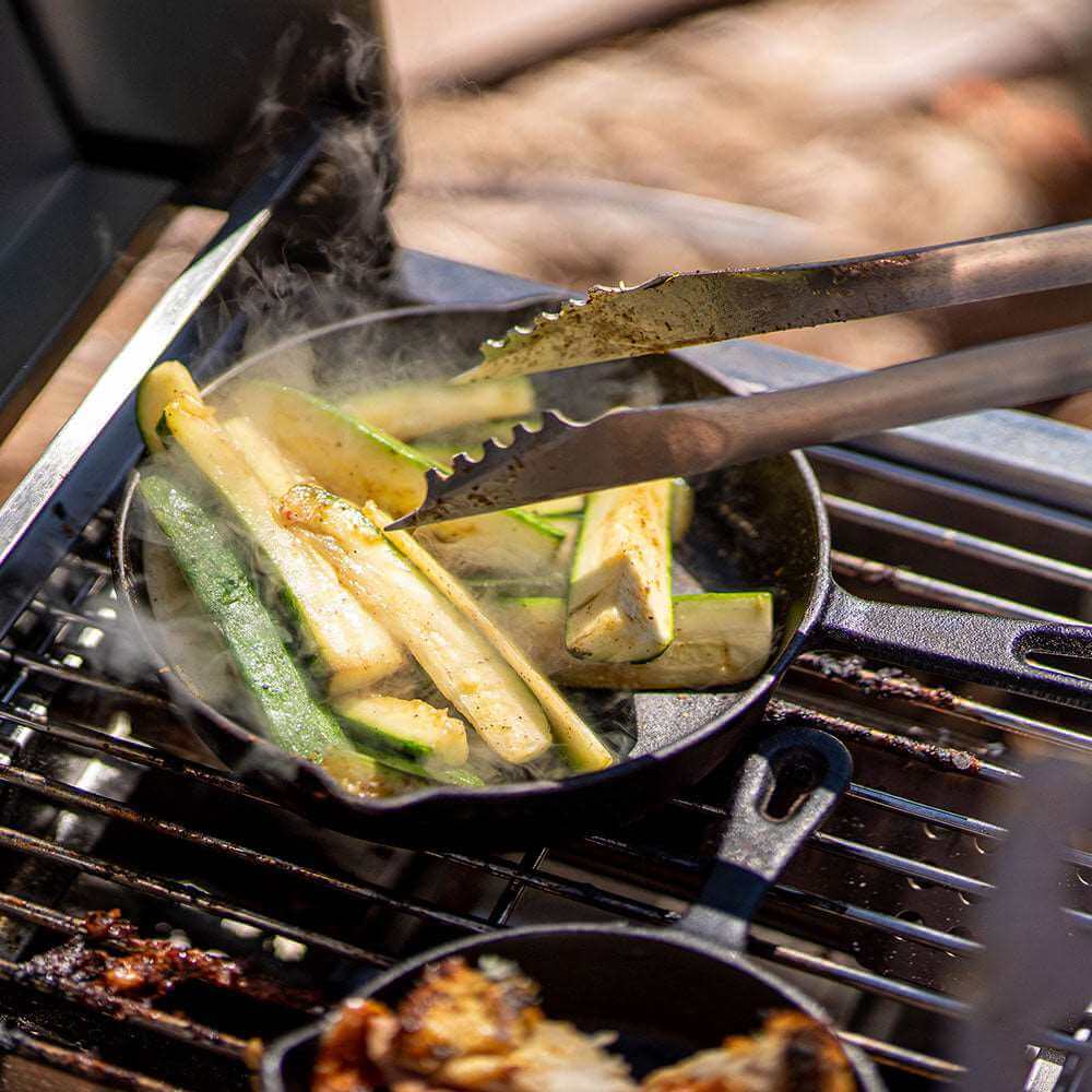 G22 | Stainless Tabletop Propane Grill