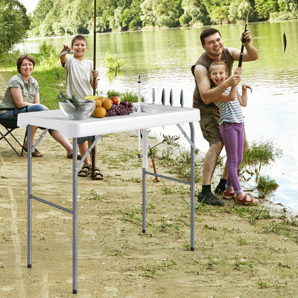 Cleaning Table with Sink and Rotatable Faucet